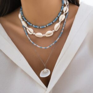 Bohemian pearl necklace