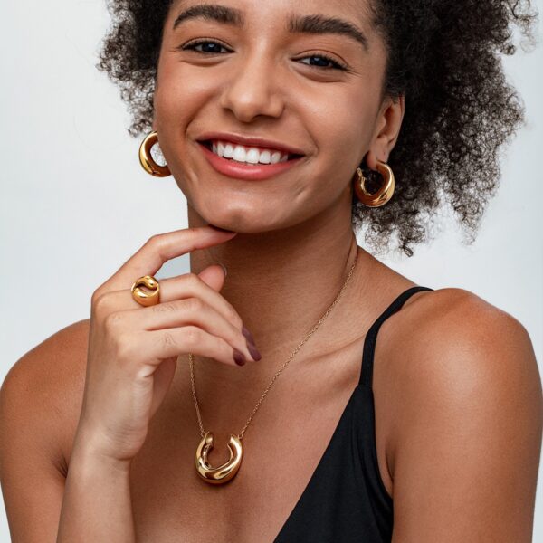 Irregular U-Shaped Jewelry Set - Image 5
